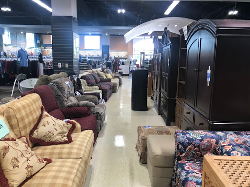 Thrift Store «St. Vincent De Paul Thrift Store», reviews and photos, 13986 Manchester Rd, Ballwin, MO 63011, USA