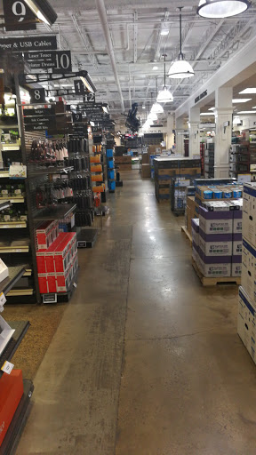 Electronics Store «Micro Center», reviews and photos, 1776 E Jefferson St #203, Rockville, MD 20852, USA