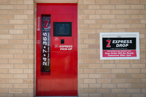 Dry Cleaner «Zengeler Cleaners», reviews and photos, 792 Skokie Blvd, Northbrook, IL 60062, USA