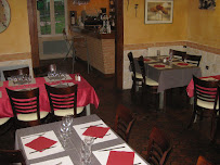 Atmosphère du Restaurant L'Ecole Buissonnière à Quetteville - n°7