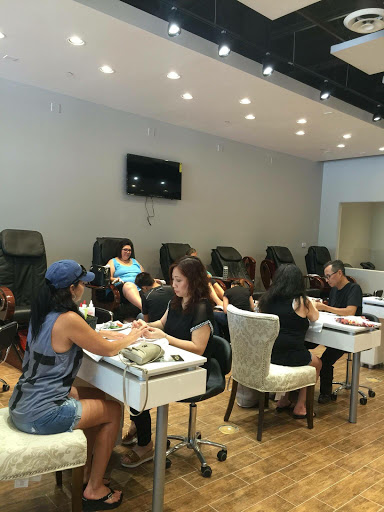 Nail Salon «Herbal Nails & Spa at Happy Valley», reviews and photos, 2501 W Happy Valley Rd #32, Phoenix, AZ 85085, USA