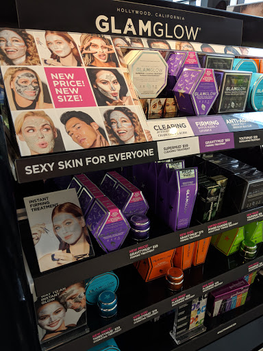 Cosmetics Store «SEPHORA», reviews and photos, 1950 Northern Blvd, Manhasset, NY 11030, USA