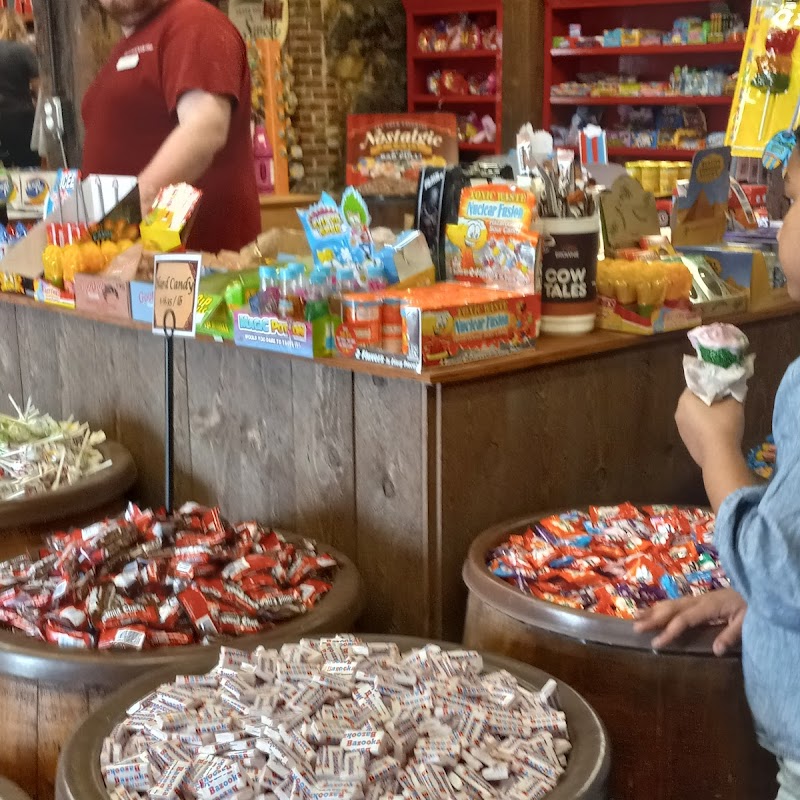 River Street Sweets • Savannah's Candy Kitchen