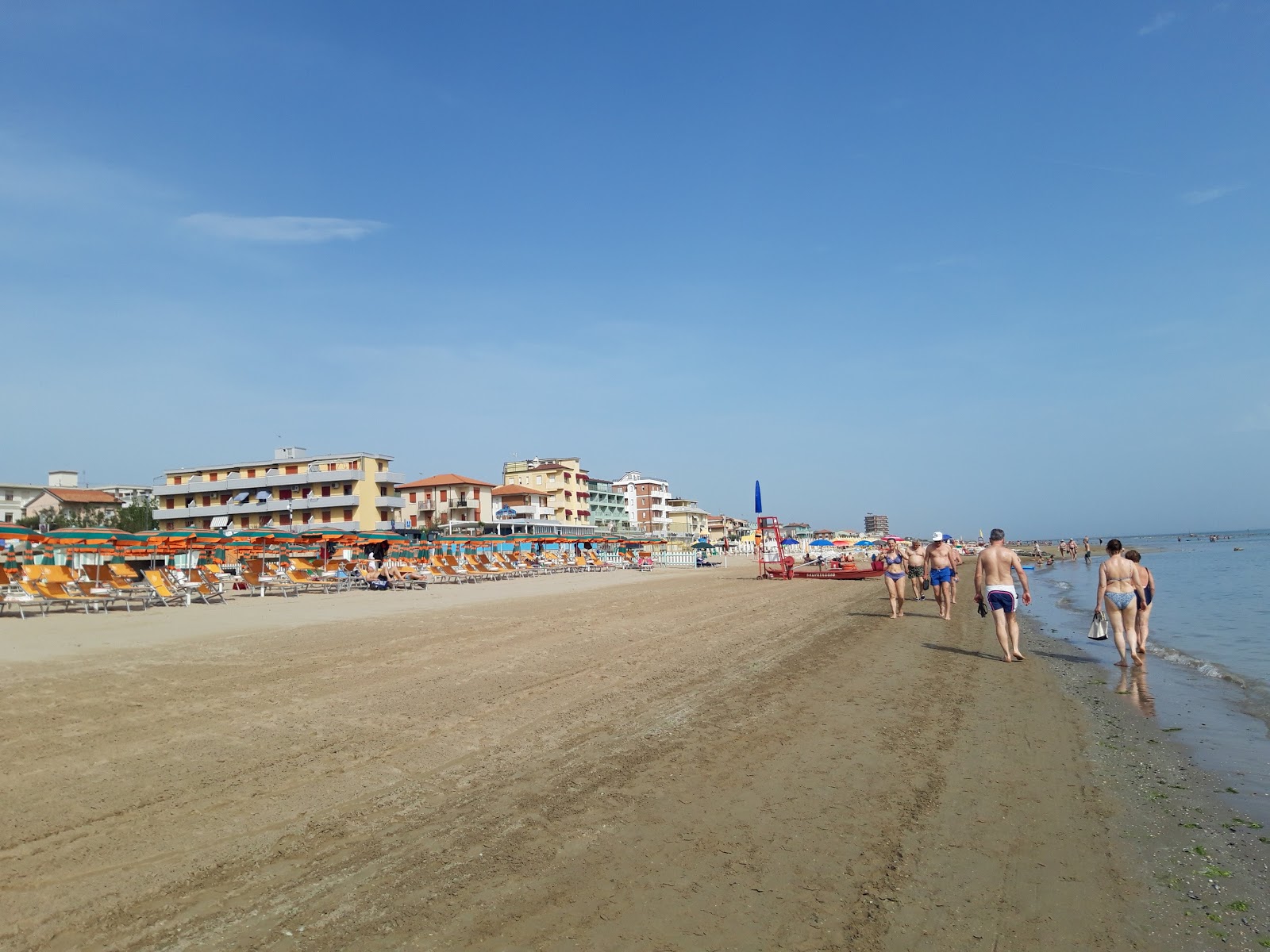 Torrette Beach'in fotoğrafı - rahatlamayı sevenler arasında popüler bir yer