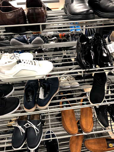 Clothing Store «Burlington Coat Factory», reviews and photos, 80 Boston Post Rd, Orange, CT 06477, USA