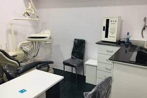 Dr.Saurabh Mandlik's Dental Care image