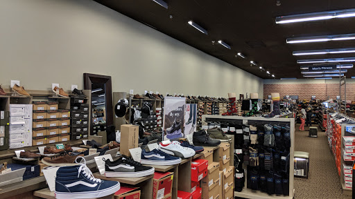 Shoe Store «DSW Designer Shoe Warehouse», reviews and photos, 17158 Redmond Way, Redmond, WA 98052, USA