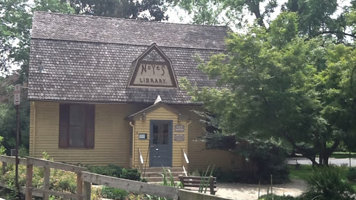 Noyes Library for Young Children (Kensington)