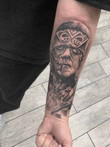 Explore tattoo ideas on belly, creative tattoo ideas in Lancaster, available at La Familia Tattoo Studio