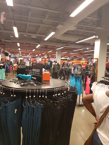 Clothing Store «Nike Factory Store», reviews and photos, 651 Kapkowski Rd #150, Elizabeth, NJ 07201, USA
