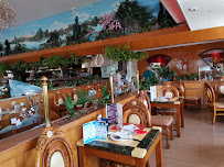 Atmosphère du Restaurant chinois Le Jardin Celeste à Vitry-en-Charollais - n°2