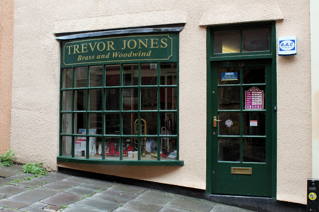 Reviews of TREVOR JONES BRASS AND WOODWIND LTD in Bristol - Music store