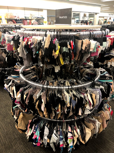 Department Store «Nordstrom Rack», reviews and photos, 3363 E Foothill Blvd, Pasadena, CA 91107, USA
