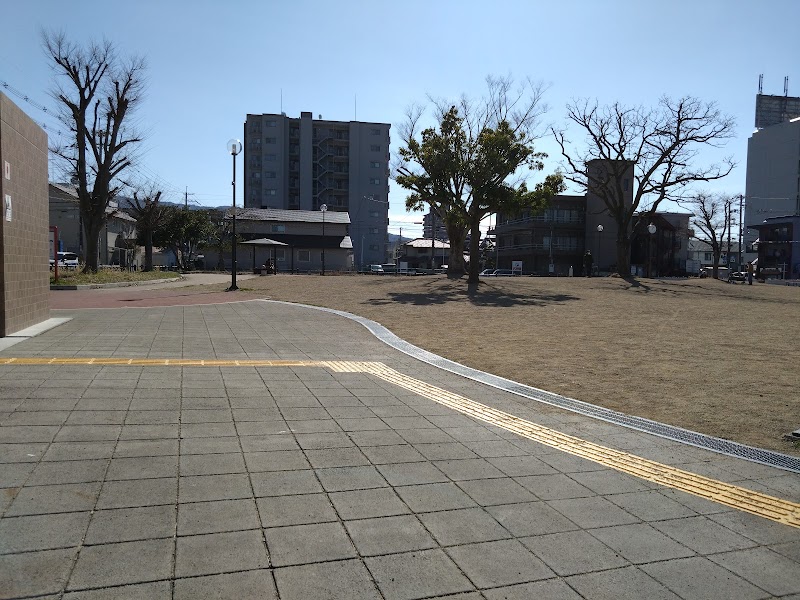 桜井中央児童公園（シャルトル公園）