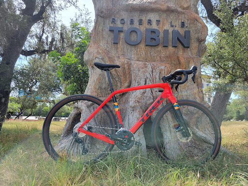 Park «Oakwell TrailHead Park», reviews and photos, 150 Ira Lee Rd, San Antonio, TX 78218, USA