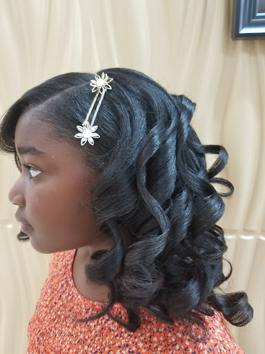 Beauty Salon «Kabelly Dominican Salon», reviews and photos, 9121 Piscataway Rd #3-A, Clinton, MD 20735, USA