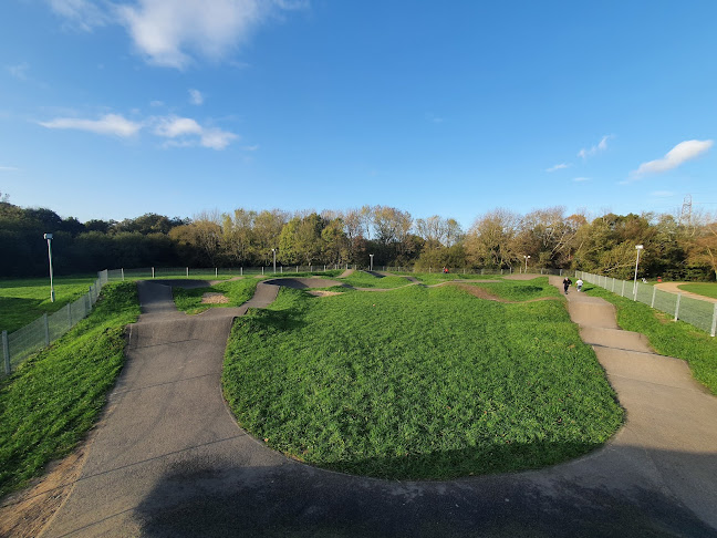 Reviews of Bartley Park / Totton Skatepark in Southampton - Sports Complex