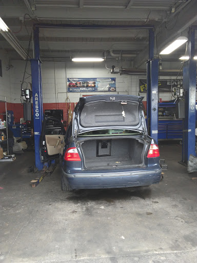 Auto Repair Shop «Redford Auto Repair - Redford (7 Mile)», reviews and photos, 25800 W Seven Mile Rd, Redford Charter Twp, MI 48240, USA