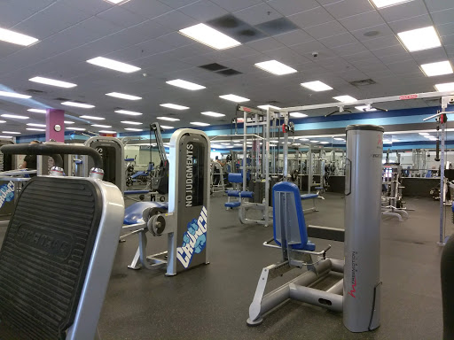 Health Club «Crunch - Howe Ave.», reviews and photos, 1250 Howe Ave, Sacramento, CA 95825, USA