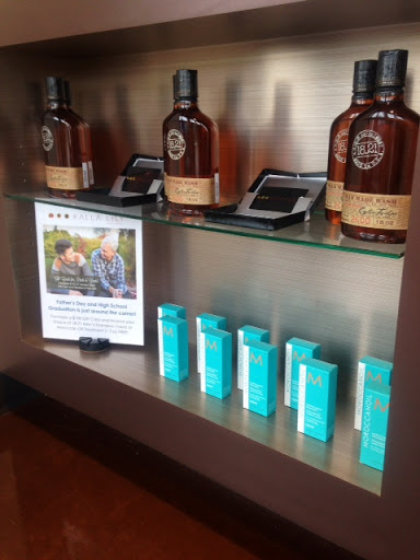 Beauty Salon «Kalla Lily Salon and Spa Medina Location», reviews and photos, 325 Clydesdale Trail #300, Hamel, MN 55340, USA