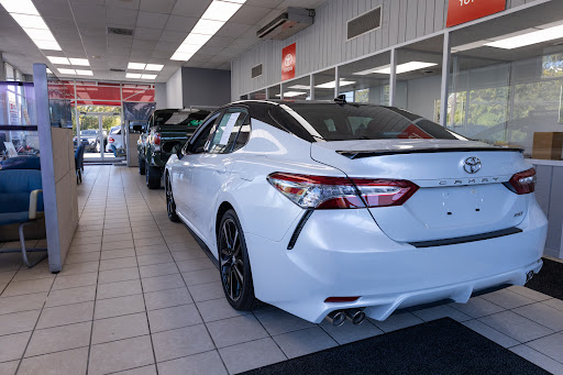 Toyota Dealer «Toyota of Greenwich», reviews and photos, 75 E Putnam Ave, Cos Cob, CT 06807, USA