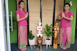 Noi's Traditionelle Thai Massage image