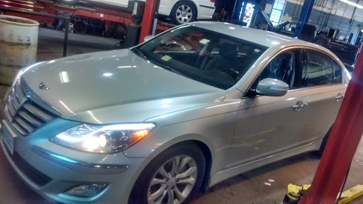 Auto Repair Shop «Warrenton Tire & Auto», reviews and photos, 19 Broadview Ave, Warrenton, VA 20186, USA