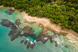 Foto di Chiquita beach con una costa spaziosa