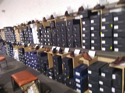 Shoe Store «DSW Designer Shoe Warehouse», reviews and photos, 1 Walden Galleria, Buffalo, NY 14225, USA