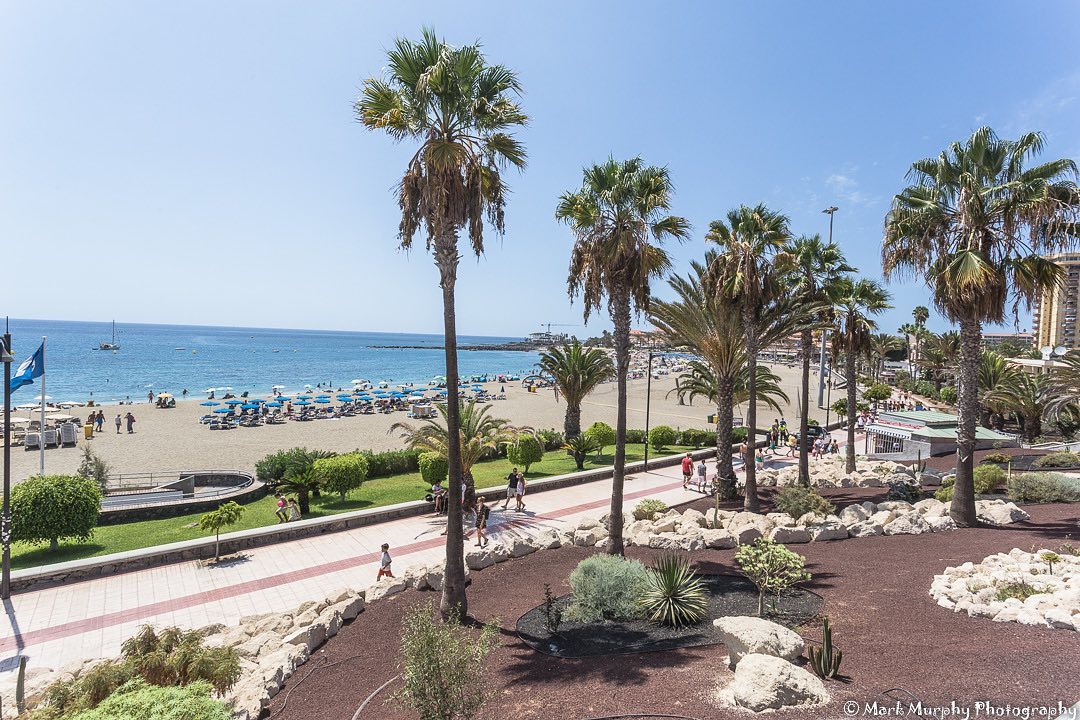 Foto von Las Vistas Strand mit geräumige bucht