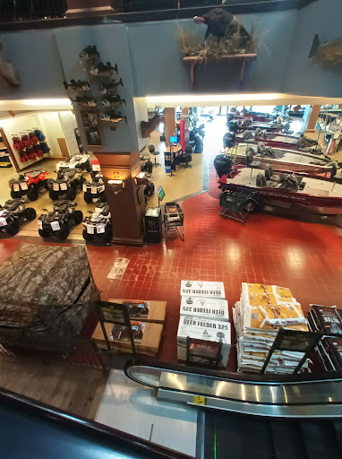 Sporting Goods Store «Bass Pro Shops», reviews and photos, 300 Cincinnati Mills Dr, Cincinnati, OH 45240, USA