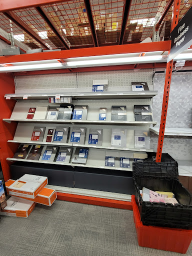 Office Supply Store «Staples», reviews and photos, 23131 Michigan Ave, Dearborn, MI 48124, USA