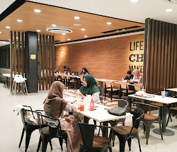 Richeese Factory Plaza Surabaya photo
