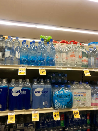 Grocery Store «Vons», reviews and photos, 26518 Bouquet Canyon Rd, Saugus, CA 91350, USA