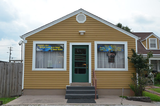 Cigar Shop «Electric Smoke Vapor House», reviews and photos, 322 S Anderson St, Tullahoma, TN 37388, USA