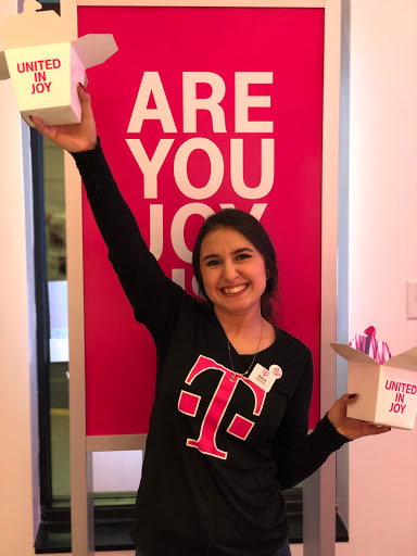 Cell Phone Store «T-Mobile», reviews and photos, 222 W 21st St, Norfolk, VA 23517, USA