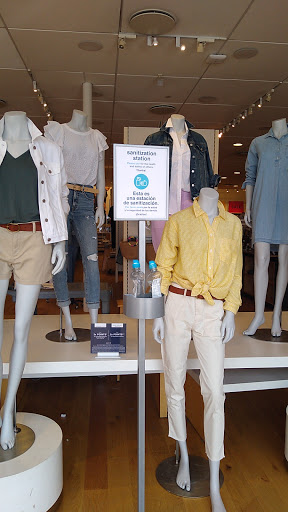 Clothing Store «Gap», reviews and photos, 5462 FM 1960, Houston, TX 77069, USA