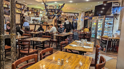 Brasserie Pizzeria d'azur à Paris