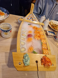 Sashimi du Restaurant japonais IZAKAYA à Le Grand-Quevilly - n°4