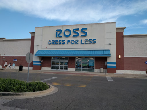 Clothing Store «Ross Dress for Less», reviews and photos, 1720 Douglas Rd, Oswego, IL 60543, USA