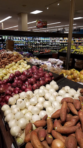 Grocery Store «Kroger», reviews and photos, 26130 Gratiot Ave, Roseville, MI 48066, USA