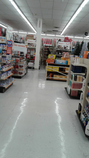 Discount Store «Big Lots», reviews and photos, 8563 Watson Rd, Webster Groves, MO 63119, USA