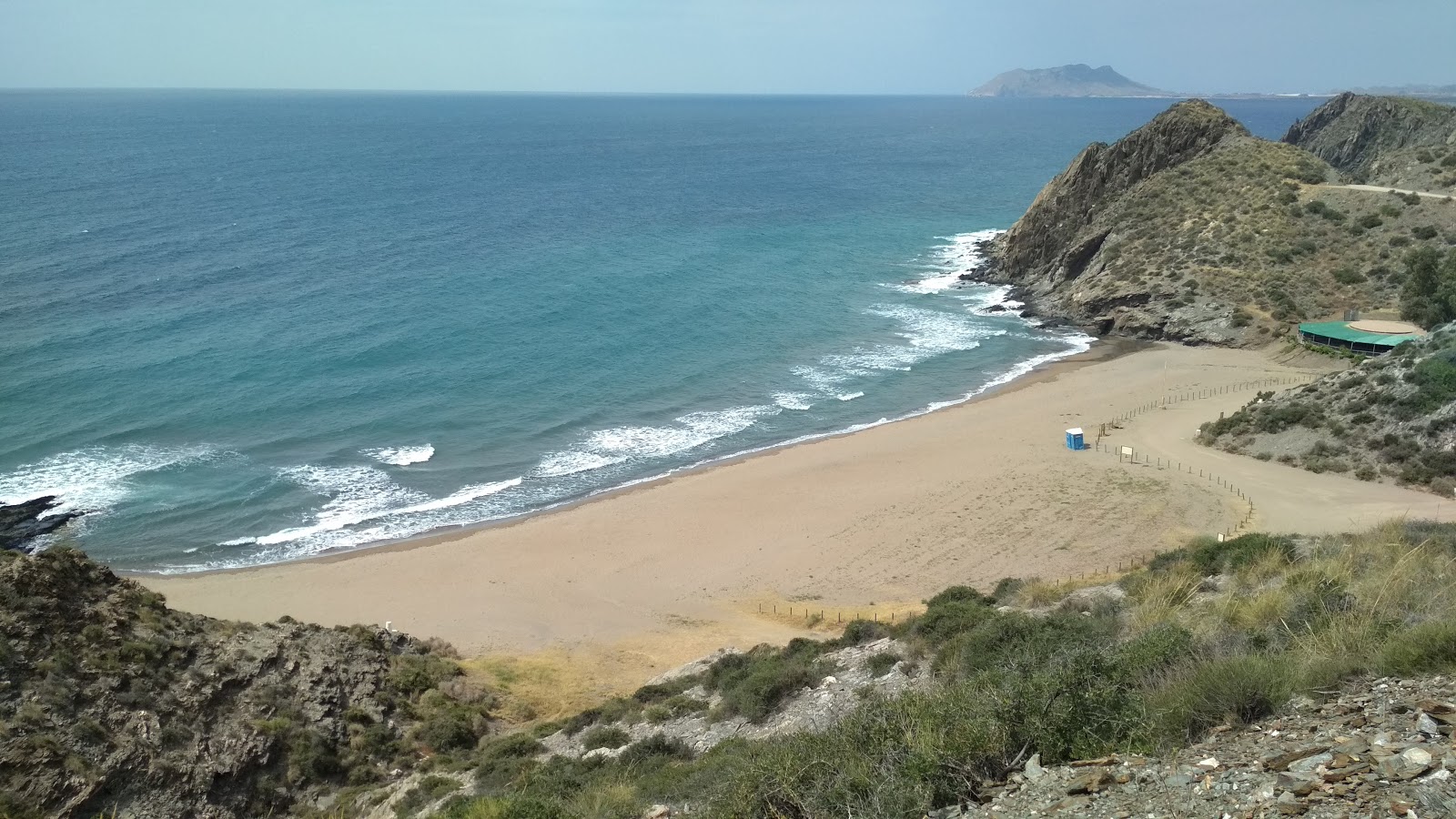 Photo de Cala de Calnegre avec baie spacieuse