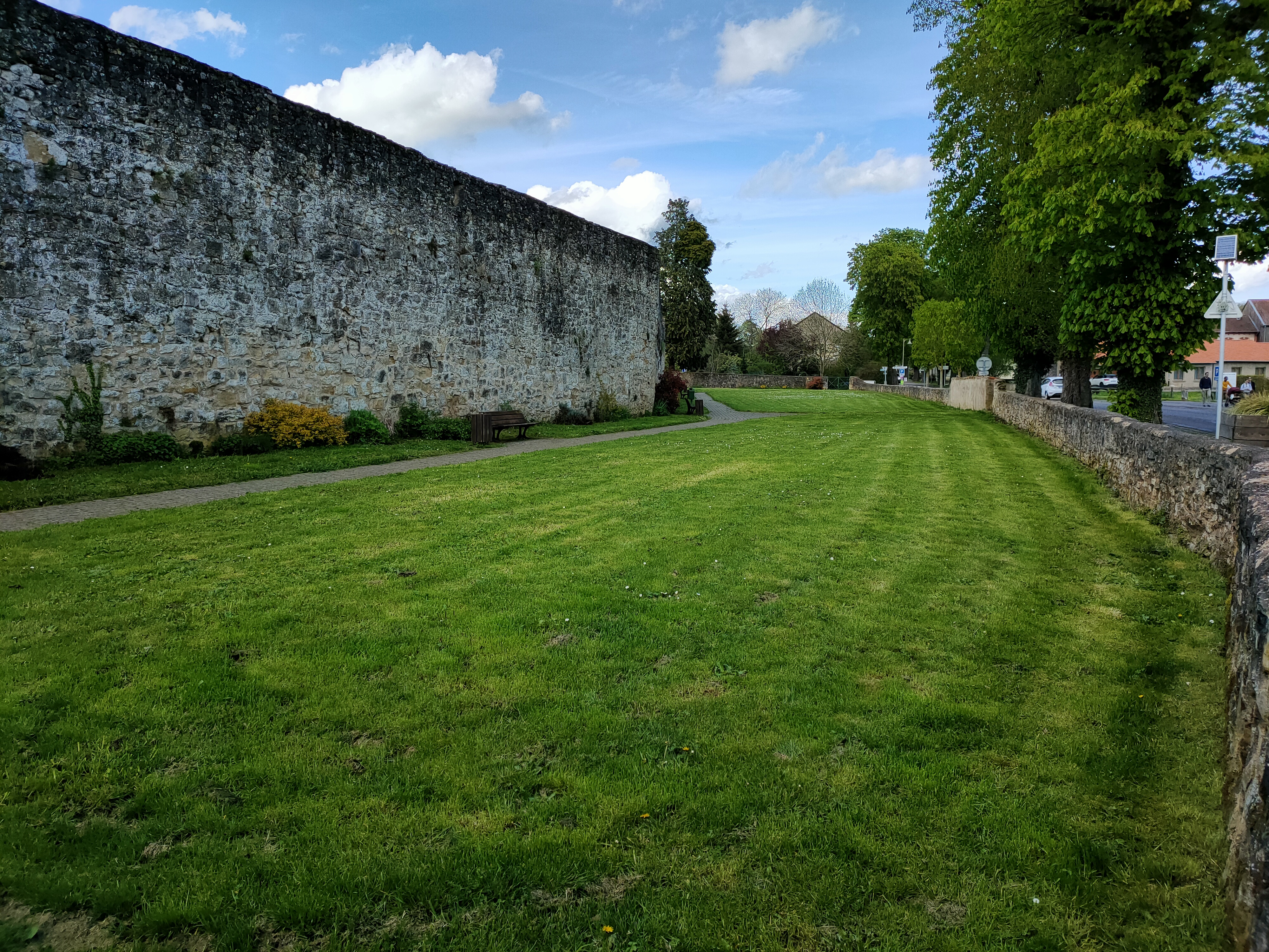 Photo n° 14 de l'avis de Tchov. fait le 28/04/2023 à 22:31