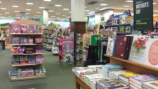 Book Store «Barnes & Noble Booksellers Pensacola», reviews and photos, 1200 Airport Blvd, Pensacola, FL 32504, USA