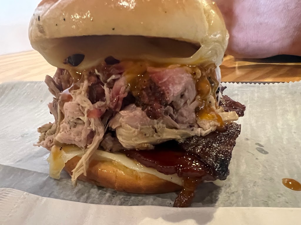 Red Eye's Git N Messy Smokehouse 32771