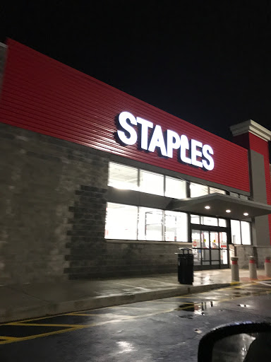Staples, 2522 South Rd, Poughkeepsie, NY 12601, USA, 