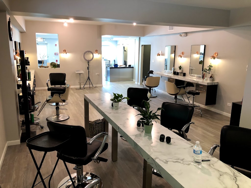 Mint Salon 60441