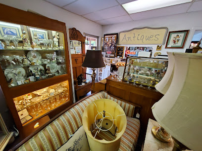 Hickory Avenue Antiques & Things