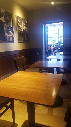 Coffee Shop «Starbucks», reviews and photos, 2450 E Main St, Bexley, OH 43209, USA